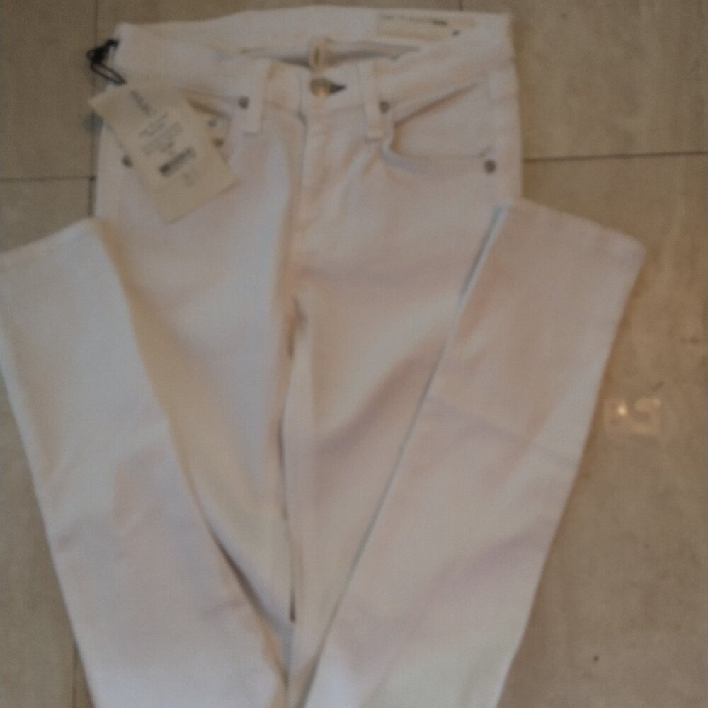 NWT Rag and Bones White skinny jeans size 24  with stretch 9" rise